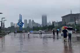 济南泉城广场银座等购物场所、地下停车场关闭视频封面
