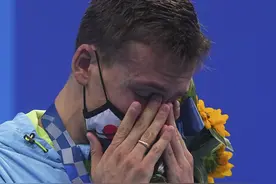 游泳——男子800米自由泳决赛赛况图片