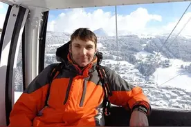 俄罗斯游客在三名朋友面前被熊吃掉图片