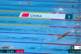 男女混合4x100米混合泳接力：中国队排名第三 晋级决赛图片