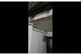长沙一楼盘地下室横梁开裂，遇雨天“外面下雨里面也下雨”图片