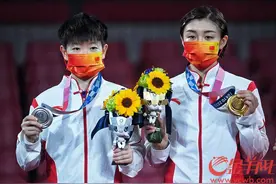 乒乓球女单决赛中国斩金夺银图片
