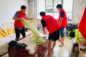 铁路小区断水断电，他们挺身而出图片