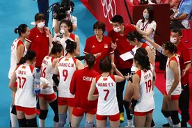 东京奥运会女排小组赛：中国女排2:3惜败俄罗斯女排遭遇三连败图片