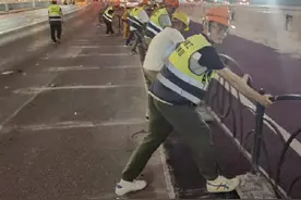 上海地铁最深车站(14号线豫园站）施工迎来市政道路复位阶段图片