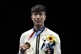 香港运动员奥运夺冠后升区旗、奏国歌，那台湾与澳门应该怎么办？图片