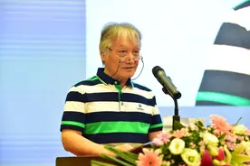 “艺术作品最好的归宿就是美术馆”——专访江西第一代中国写意人物画画家黄本贵先生之子黄文浪图片