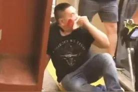 非裔男中城地铁骚扰乘客 华男持械攻击双方均被捕图片
