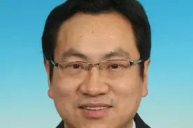 邹劲松任北京市城管委主任图片