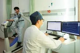 江湾医院打造临床医疗与康复治疗“融合”诊疗新模式图片