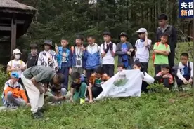 与“全球最美猴子”零距离接触！记者带你探秘神农架国家公园“冰川遗孤”图片