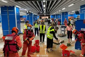 广州地铁神舟路站进水原因：预留出入口挡土墙倒塌令积水涌入图片