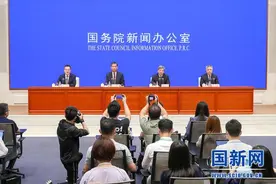 2012-2020年全国财政收入累计142.8万亿元，年均增长5.7%图片
