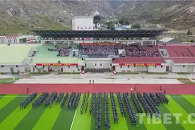 西藏军区拉萨警备区举办庆“八一”军事体育运动会暨“军事日”活动图片