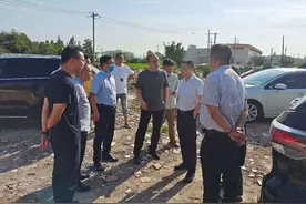 谢斌调研成都“三绕”德都段征拆工作图片