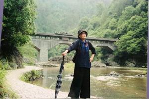 词作家王健去世，曾创作《歌声与微笑》《三国演义》插曲及片尾曲图