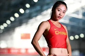哪吒头百米女飞人创造中国奥运田径史，上海本科生“曼棋”真的快，专业真对口图片