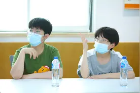 家有“爱辩论的小孩”怎么办？精卫专家总结暑假亲子沟通指南“解救”父母图片