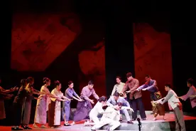 「粤直击」原创现代潮剧《一代侨领》首演图片