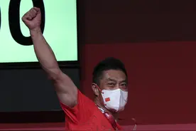 看见幕后英雄丨开把重量于杰先扬后抑，他要确保吕小军成功率图片