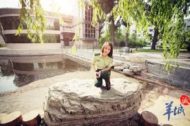 「图集」国门线上的退伍女军人：“换了服装，但初心未改！”图片