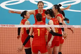 中国女排3：0横扫意大利队 荣誉之战看到久违的笑脸 三年后巴黎王者归来图片
