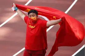 筑梦东京！四朝元老巩立姣铅球夺冠，改写中国队奥运田赛无金牌历史图片