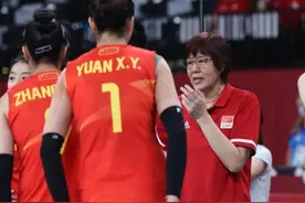 郎平赛后哽咽：向全国球迷道歉图片