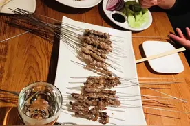 男子血液竟变乳白色！医生：这么吃要当心图片