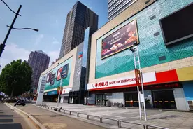 视频丨大河网记者直击疫情中的二七区京广路沿线图片