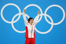 老凡尔赛了！施廷懋父亲：女儿的奖牌重达11.6公斤图片