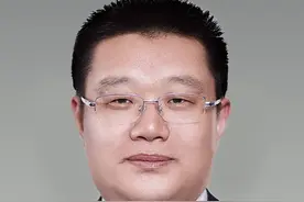 “医院救火队长”郝义彬再回疫情风暴眼图片