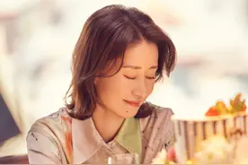 戏里被宠成“女王”，刘敏涛：婚姻就是一个捧哏一个逗哏图片