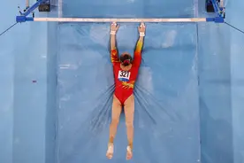 两次掉杠不可怕，在哪里跌倒从哪里站起，芦玉菲终获高低杠第四图片