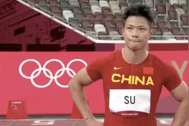 “飞人”苏炳添9秒83晋级决赛创造历史！刘翔点赞：封神图片