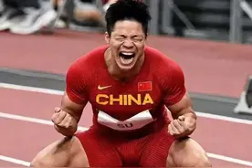 苏炳添“飞”出亚洲最快速度！外国网友：中国人能跑这么快！惊了图片