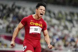 亚洲飞人！跑出9秒83的苏炳添百米决赛无缘奖牌，赛后激动到泪洒赛场图片
