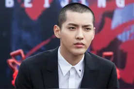 “粉丝”要劫狱、探监？吴亦凡事件折射疯狂的中国饭圈文化图片