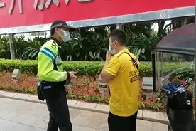 深圳电动车新规首日：交警查处1300宗，市民发朋友圈自省视频封面