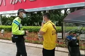 深圳电动车新规首日：交警查处1300宗，市民发朋友圈自省视频封面