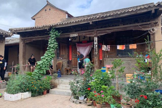 百余奖牌挂满墙，这个古村落有啥不一样？