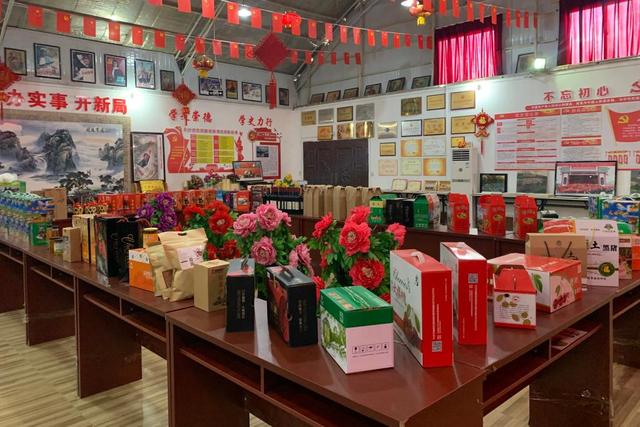 百余奖牌挂满墙，这个古村落有啥不一样？