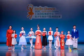 武汉11岁女孩用自编自演的作品打动黄豆豆，小舞者如何征服大舞台图片