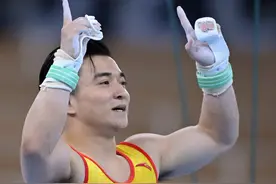 决战东京·战况｜新吊环王加冕！刘洋摘金，尤浩夺银图片