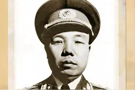党史30秒丨“娃娃司令”——开国上将萧华图片