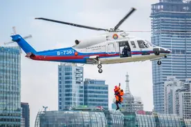 我国第一代女搜救机长宋寅：用一次次救援诠释“把生的希望送给别人”图片