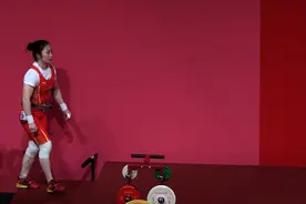 追光｜为什么中国举重选手总是最后才出场？图片