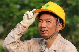 从卖烧鸡到被总书记评价为“电网方面状元级的技术工人”，他如何做到的？图片