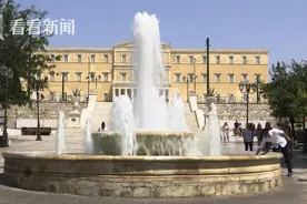 热浪滚滚！希腊多地气温飚至45℃ 或将刷新纪录图片