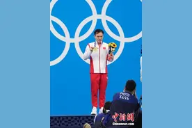 “小谢”夺金，跳水板上钉钉图片